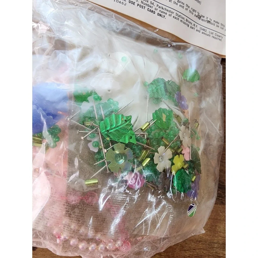 Vintage Panorama Egg Ornament Kit Rose Garden Diorama Pink Retro Unopened New
